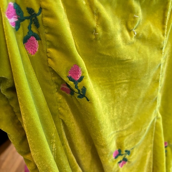 Urban Outfitters Green-Yellow Mini Dress with Pink Floral Embroidery - Picture 4 of 6